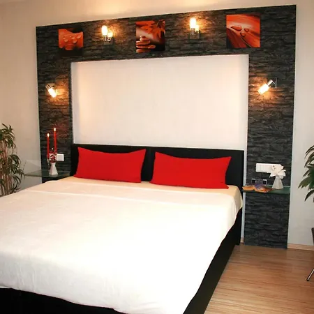 Ferienwohnung 1 Eg * Zempin